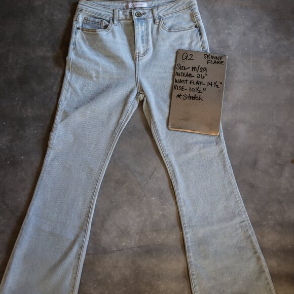 Q2 NEW Skinny Flare Jeans Size M 29 - Picture 4 of 4